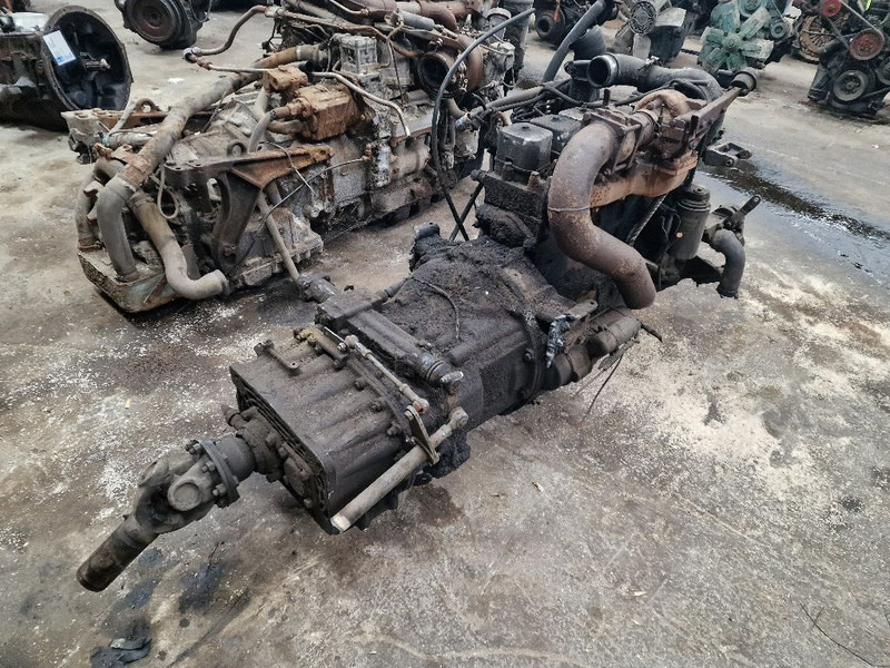 Cummins B215-20 - Motor: slika Cummins B215-20 - Motor Cummins B215-20 - Motor: slika Cummins B215-20 - Motor