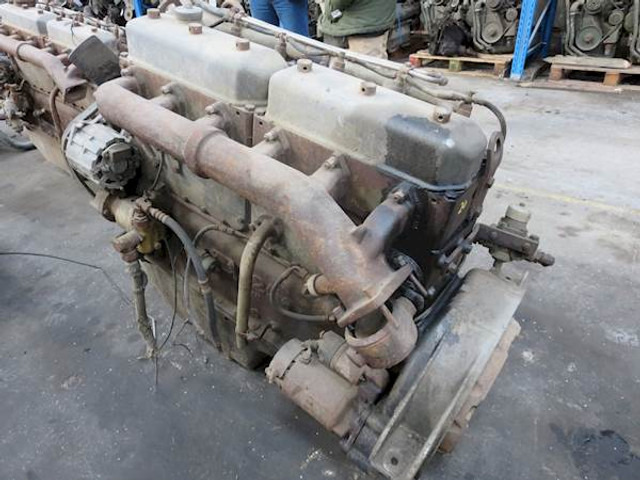 DAF 825 (DH825) - Motor: slika DAF 825 (DH825) - Motor DAF 825 (DH825) - Motor: slika DAF 825 (DH825) - Motor