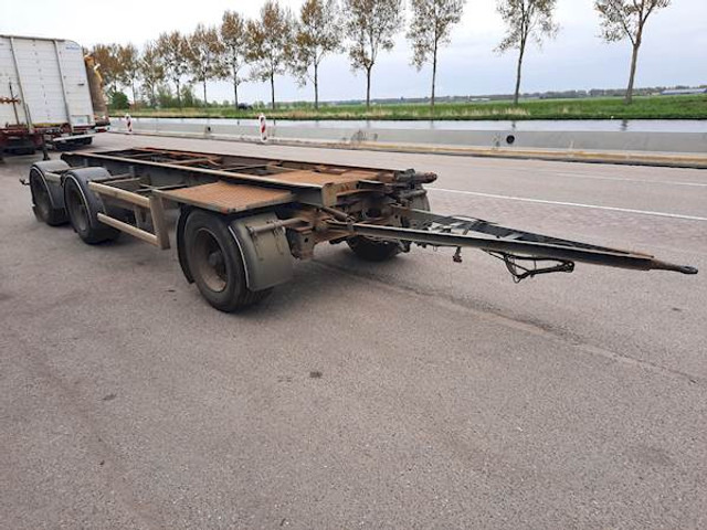 Floor FLA-3-101 - Transporter kontejnera/ Poluprikolica s izmjenjivim sanducima: slika Floor FLA-3-101 - Transporter kontejnera/ Poluprikolica s izmjenjivim sanducima Floor FLA-3-101 - Transporter kontejnera/ Poluprikolica s izmjenjivim sanducima: slika Floor FLA-3-101 - Transporter kontejnera/ Poluprikolica s izmjenjivim sanducima