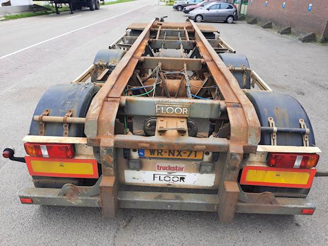 Floor FLA-3-101 - Transporter kontejnera/ Poluprikolica s izmjenjivim sanducima: slika Floor FLA-3-101 - Transporter kontejnera/ Poluprikolica s izmjenjivim sanducima Floor FLA-3-101 - Transporter kontejnera/ Poluprikolica s izmjenjivim sanducima: slika Floor FLA-3-101 - Transporter kontejnera/ Poluprikolica s izmjenjivim sanducima