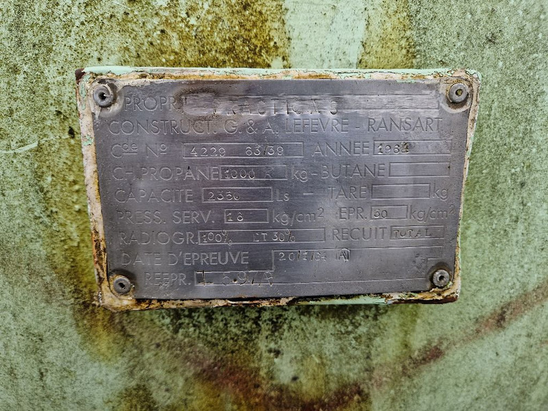 LPG / GAS GASTANK 2350 LITER - Spremnik goriva: slika LPG / GAS GASTANK 2350 LITER - Spremnik goriva LPG / GAS GASTANK 2350 LITER - Spremnik goriva: slika LPG / GAS GASTANK 2350 LITER - Spremnik goriva