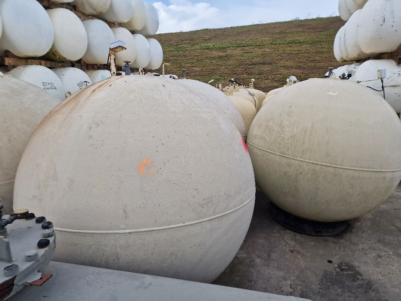 LPG / GAS GASTANK 3500 LITER - Spremnik goriva: slika LPG / GAS GASTANK 3500 LITER - Spremnik goriva LPG / GAS GASTANK 3500 LITER - Spremnik goriva: slika LPG / GAS GASTANK 3500 LITER - Spremnik goriva