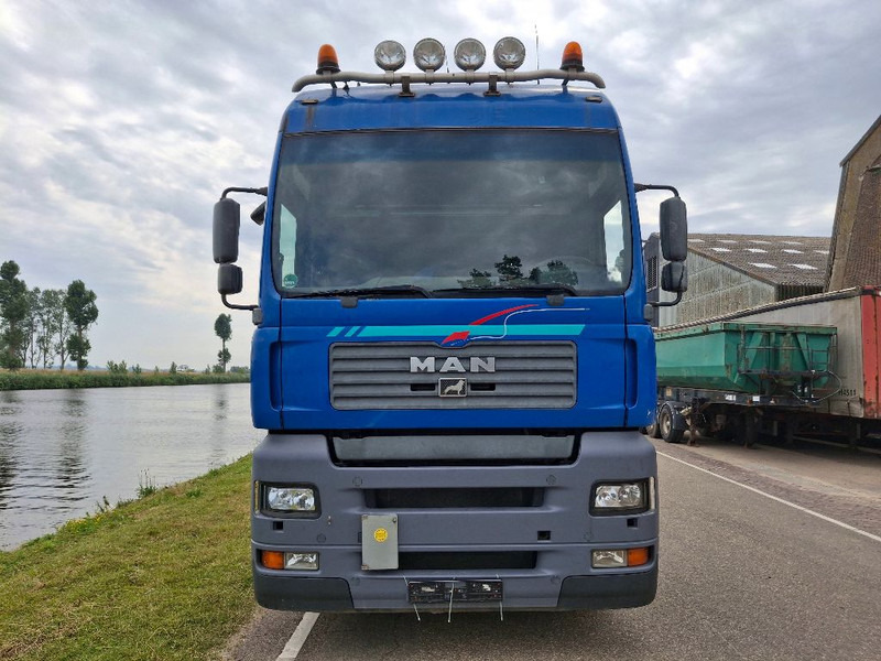 MAN TGA 26.390 6X2 - Kamion-šasija: slika MAN TGA 26.390 6X2 - Kamion-šasija MAN TGA 26.390 6X2 - Kamion-šasija: slika MAN TGA 26.390 6X2 - Kamion-šasija