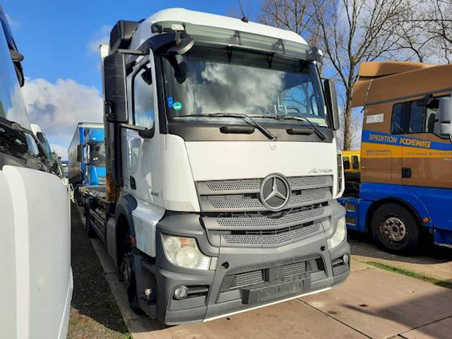 Mercedes-Benz ACTROS 1842 - Transporter kontejnera/ Kamion s izmjenjivim sanducima: slika Mercedes-Benz ACTROS 1842 - Transporter kontejnera/ Kamion s izmjenjivim sanducima Mercedes-Benz ACTROS 1842 - Transporter kontejnera/ Kamion s izmjenjivim sanducima: slika Mercedes-Benz ACTROS 1842 - Transporter kontejnera/ Kamion s izmjenjivim sanducima