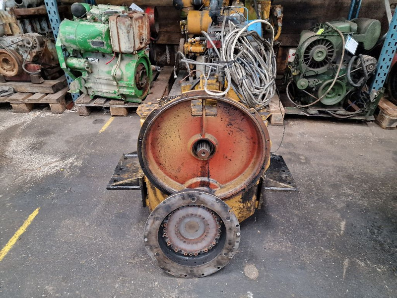 TWIN DISC MG-5114-DC - Mjenjač: slika TWIN DISC MG-5114-DC - Mjenjač TWIN DISC MG-5114-DC - Mjenjač: slika TWIN DISC MG-5114-DC - Mjenjač