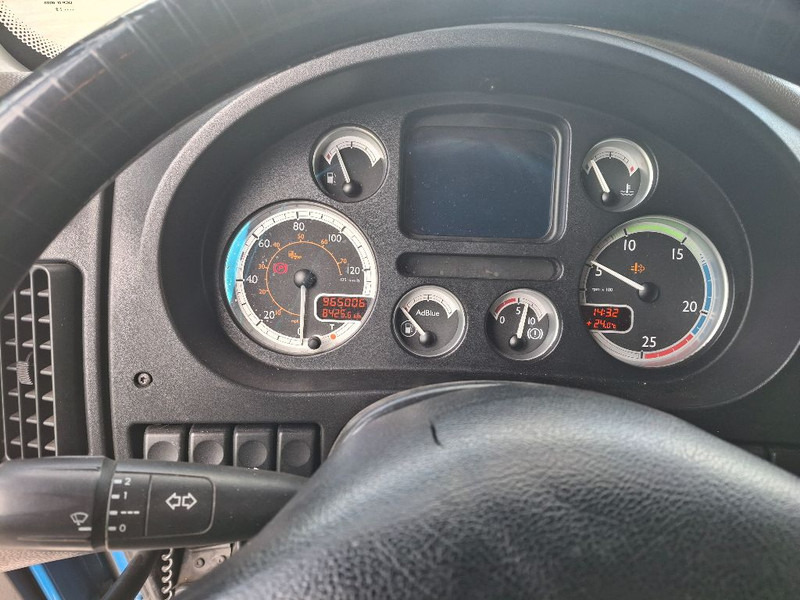 DAF XF105.460 - Tegljač: slika DAF XF105.460 - Tegljač DAF XF105.460 - Tegljač: slika DAF XF105.460 - Tegljač