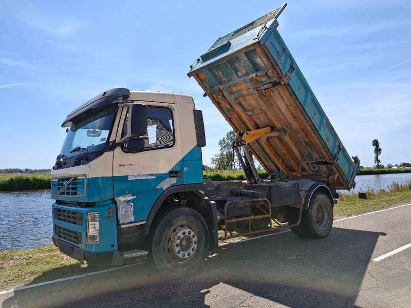 Volvo FM 260 KIPPER MANUAL GEARBOX - Kiper: slika Volvo FM 260 KIPPER MANUAL GEARBOX - Kiper Volvo FM 260 KIPPER MANUAL GEARBOX - Kiper: slika Volvo FM 260 KIPPER MANUAL GEARBOX - Kiper