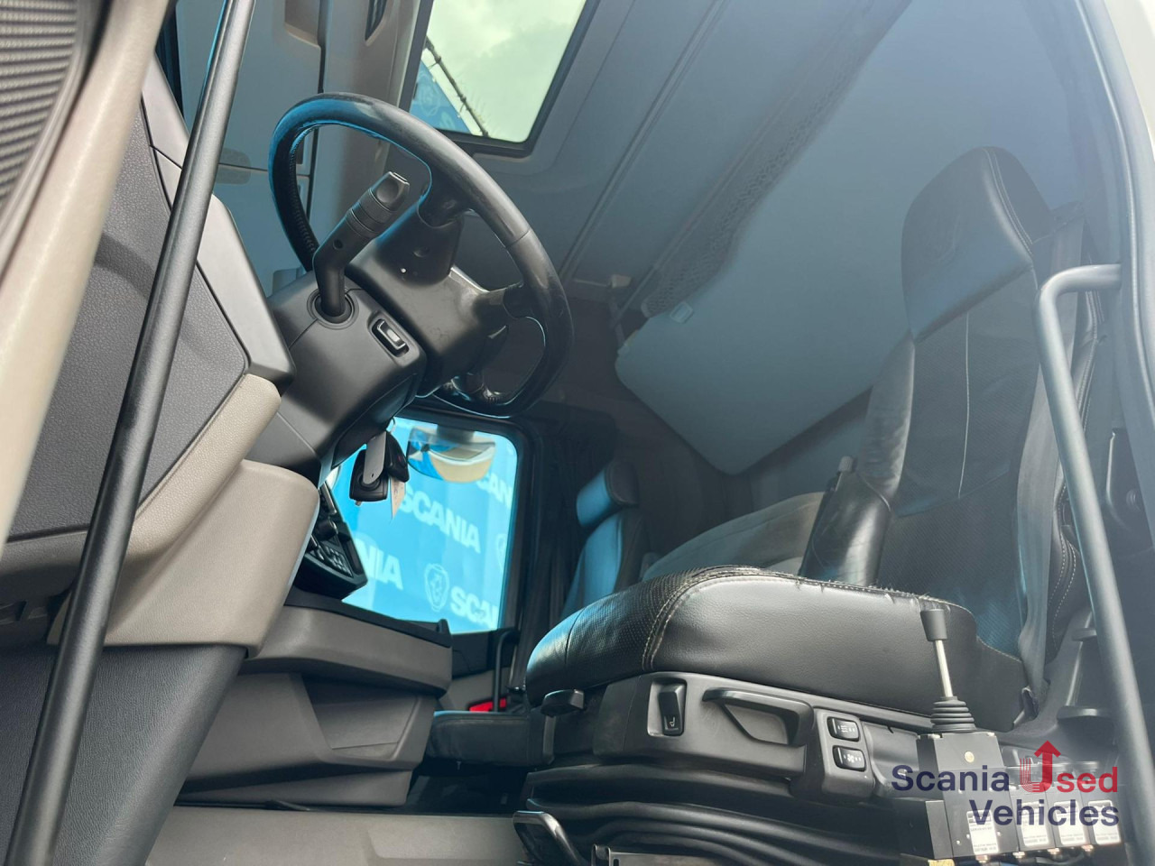 SCANIA R 500 B6x2NB HOOKLIFT 20T RETARDER FULL-AIR 9T - Kamion-šasija: slika SCANIA R 500 B6x2NB HOOKLIFT 20T RETARDER FULL-AIR 9T - Kamion-šasija SCANIA R 500 B6x2NB HOOKLIFT 20T RETARDER FULL-AIR 9T - Kamion-šasija: slika SCANIA R 500 B6x2NB HOOKLIFT 20T RETARDER FULL-AIR 9T - Kamion-šasija