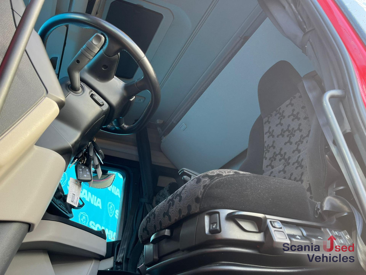 SCANIA R 410 A4x2NA RETARDER LED NAVI - Tegljač: slika SCANIA R 410 A4x2NA RETARDER LED NAVI - Tegljač SCANIA R 410 A4x2NA RETARDER LED NAVI - Tegljač: slika SCANIA R 410 A4x2NA RETARDER LED NAVI - Tegljač