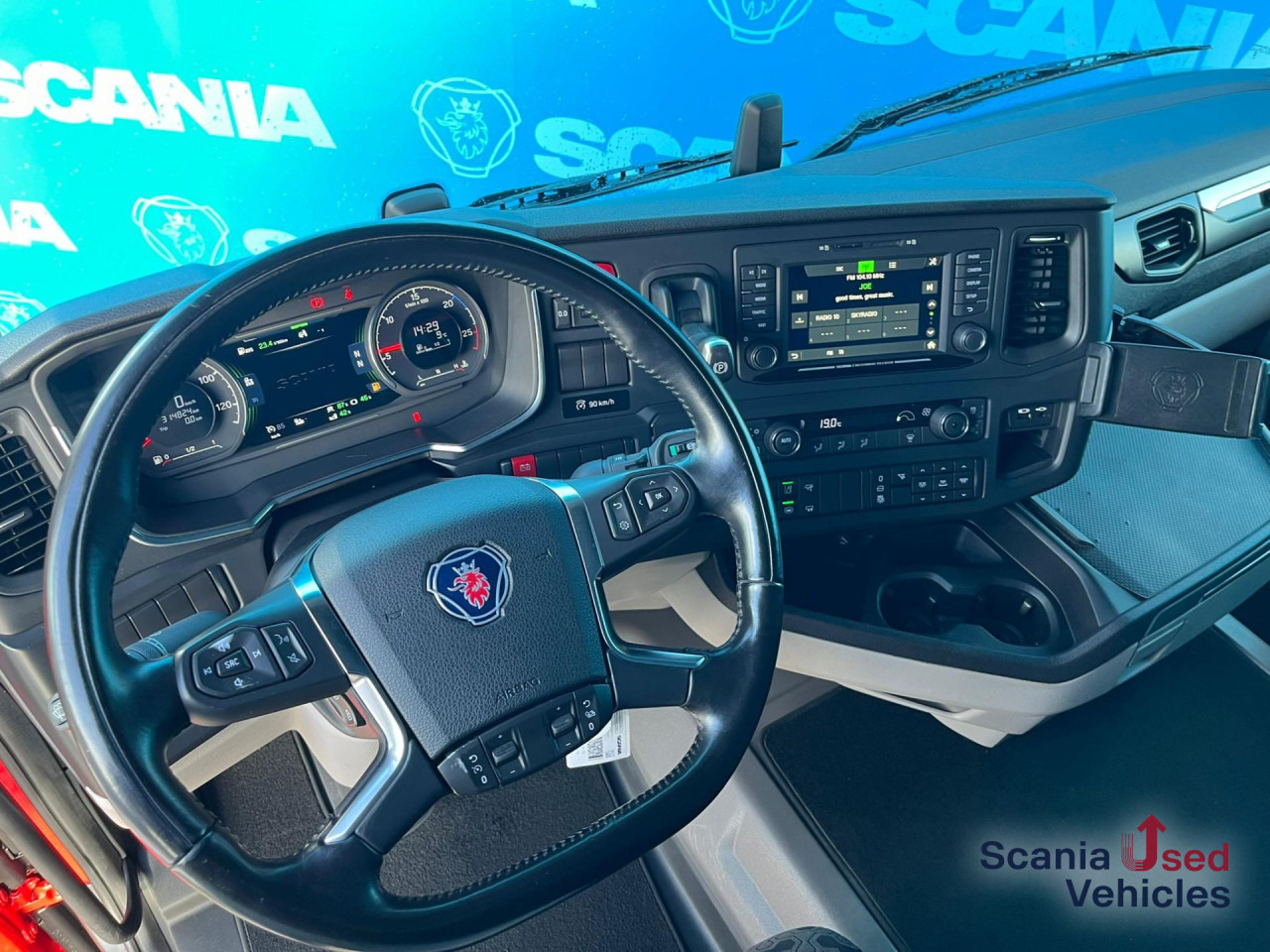 SCANIA R 410 A4x2NA RETARDER LED NAVI - Tegljač: slika SCANIA R 410 A4x2NA RETARDER LED NAVI - Tegljač SCANIA R 410 A4x2NA RETARDER LED NAVI - Tegljač: slika SCANIA R 410 A4x2NA RETARDER LED NAVI - Tegljač