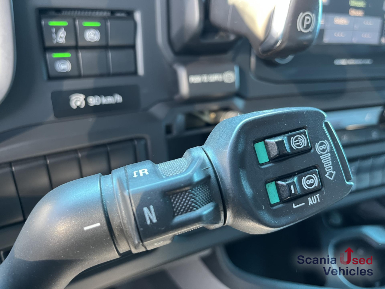 SCANIA R 450 A4x2NA RETARDER 8T DIFF-L SMART2 - Tegljač: slika SCANIA R 450 A4x2NA RETARDER 8T DIFF-L SMART2 - Tegljač SCANIA R 450 A4x2NA RETARDER 8T DIFF-L SMART2 - Tegljač: slika SCANIA R 450 A4x2NA RETARDER 8T DIFF-L SMART2 - Tegljač