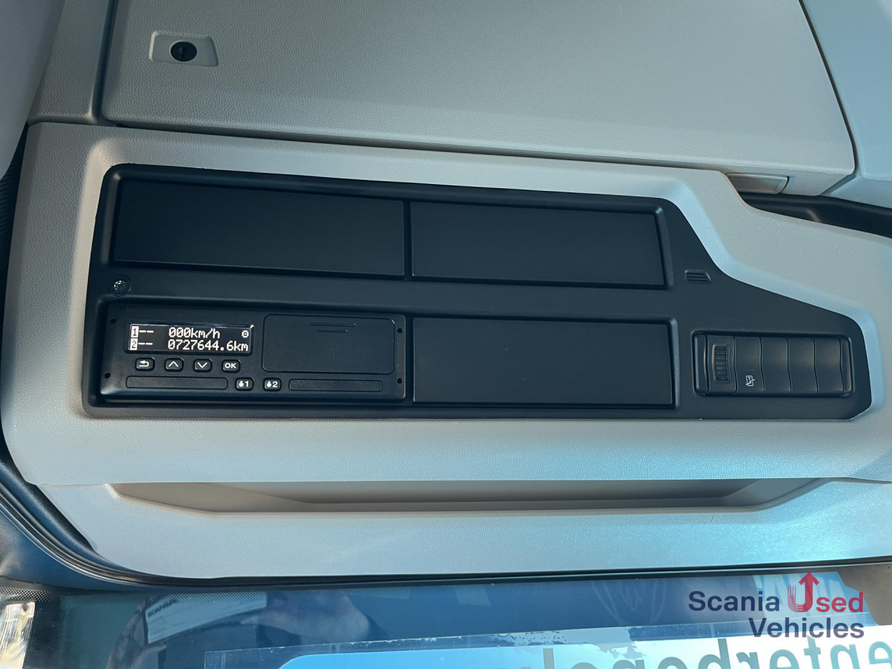 SCANIA R 450 A4x2NA RETARDER 8T DIFF-L SMART2 - Tegljač: slika SCANIA R 450 A4x2NA RETARDER 8T DIFF-L SMART2 - Tegljač SCANIA R 450 A4x2NA RETARDER 8T DIFF-L SMART2 - Tegljač: slika SCANIA R 450 A4x2NA RETARDER 8T DIFF-L SMART2 - Tegljač