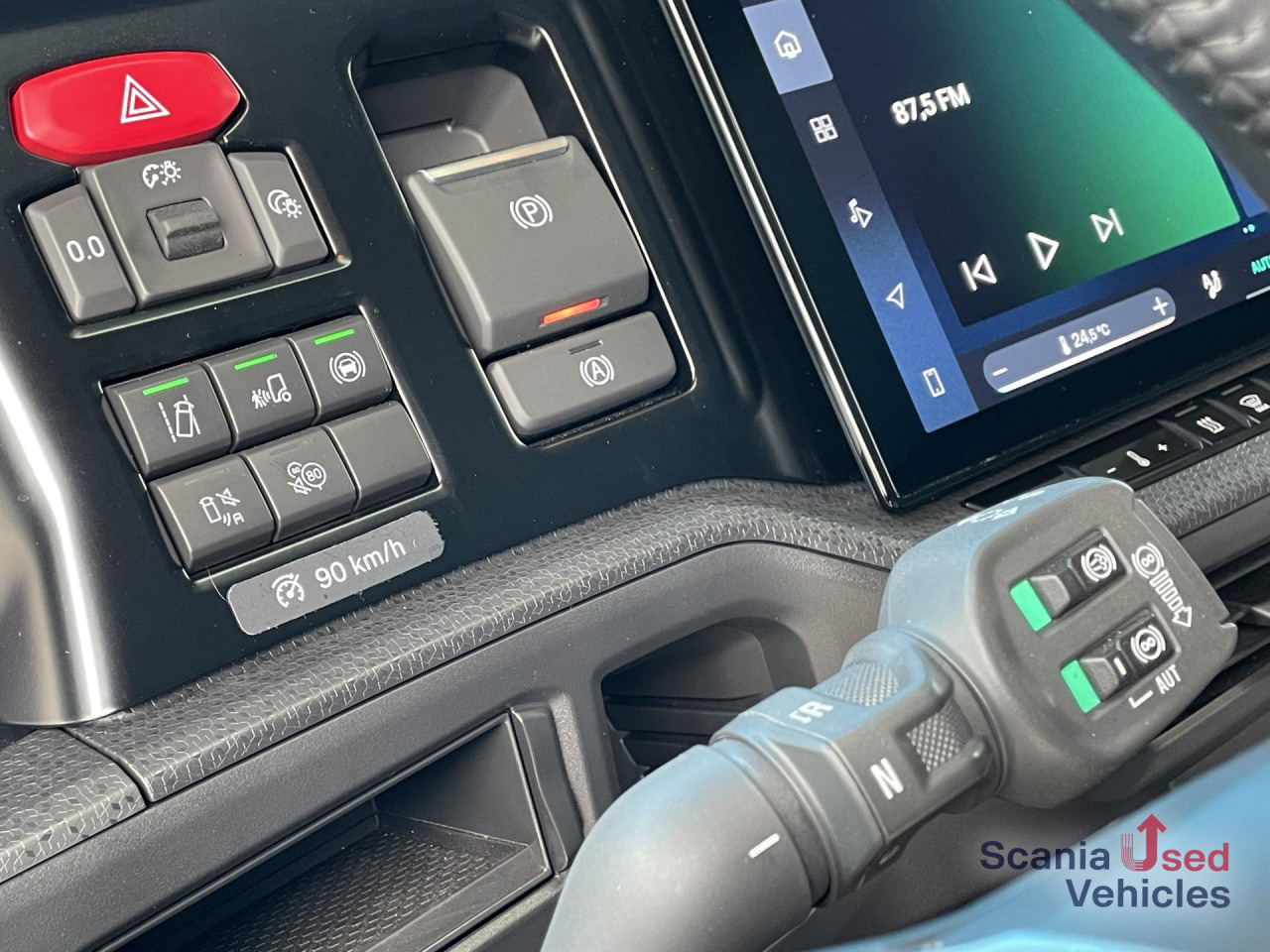 SCANIA R 460 A4x2EB MEGA VOLUME RETARDER DIFF-L SMART2 - Tegljač: slika SCANIA R 460 A4x2EB MEGA VOLUME RETARDER DIFF-L SMART2 - Tegljač SCANIA R 460 A4x2EB MEGA VOLUME RETARDER DIFF-L SMART2 - Tegljač: slika SCANIA R 460 A4x2EB MEGA VOLUME RETARDER DIFF-L SMART2 - Tegljač