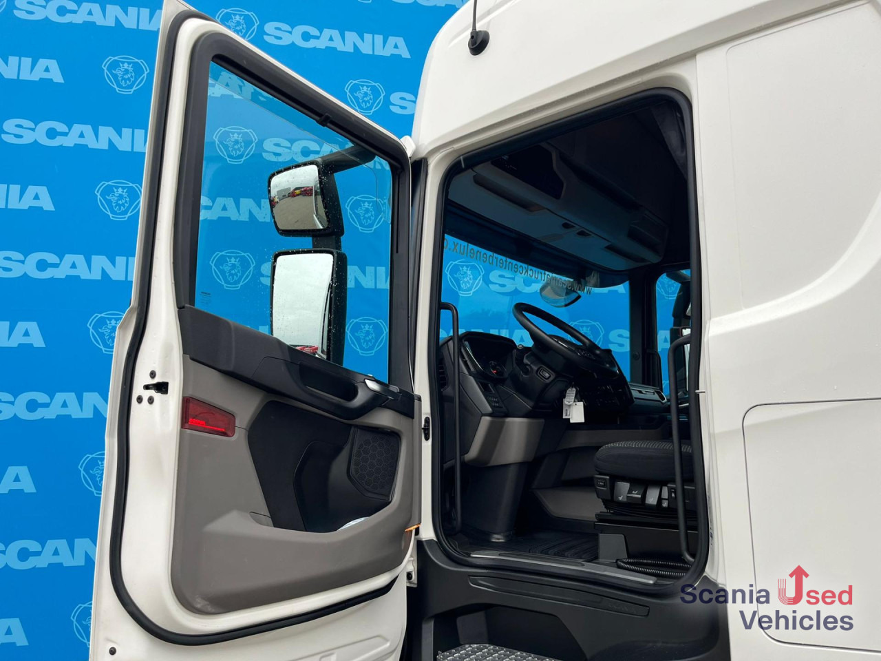 SCANIA R 500 A4x2EB RETARDER MEGA VOLUME P-AIRCO ACC - Tegljač: slika SCANIA R 500 A4x2EB RETARDER MEGA VOLUME P-AIRCO ACC - Tegljač SCANIA R 500 A4x2EB RETARDER MEGA VOLUME P-AIRCO ACC - Tegljač: slika SCANIA R 500 A4x2EB RETARDER MEGA VOLUME P-AIRCO ACC - Tegljač