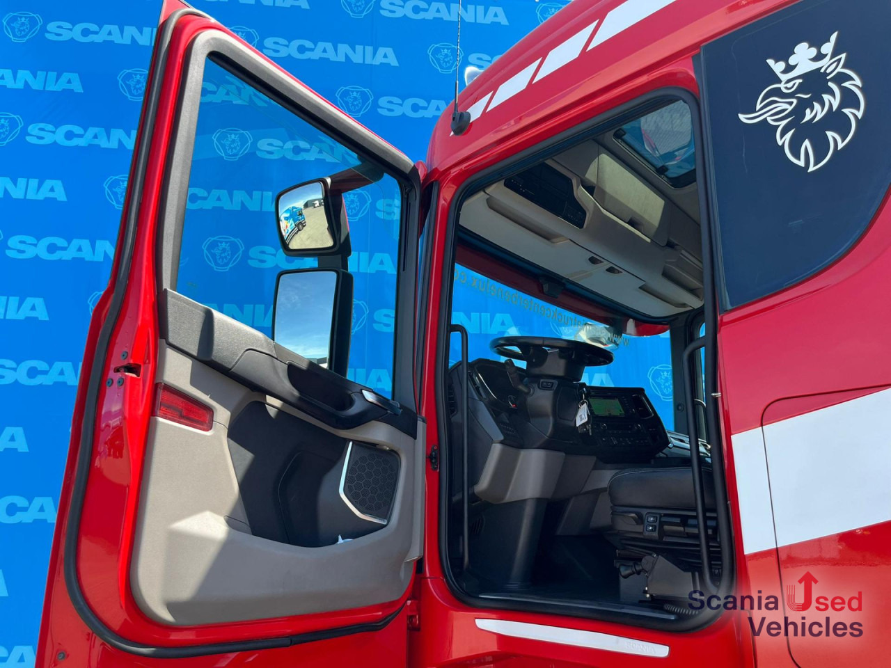 Tegljač SCANIA S 450 A6x2/4NB FULL AIR 8T P-AIRCO DIFF-L HYDRO: slika Tegljač SCANIA S 450 A6x2/4NB FULL AIR 8T P-AIRCO DIFF-L HYDRO