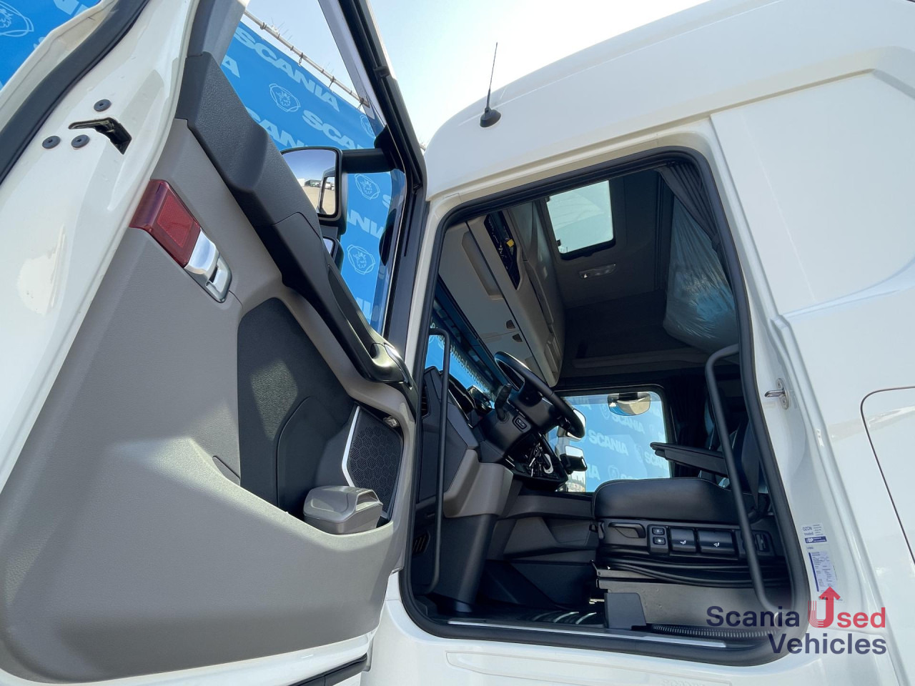 SCANIA S 500 A4x2NB RETARDER DIFF-L PARK AIRCO FULL AIR - Tegljač: slika SCANIA S 500 A4x2NB RETARDER DIFF-L PARK AIRCO FULL AIR - Tegljač SCANIA S 500 A4x2NB RETARDER DIFF-L PARK AIRCO FULL AIR - Tegljač: slika SCANIA S 500 A4x2NB RETARDER DIFF-L PARK AIRCO FULL AIR - Tegljač