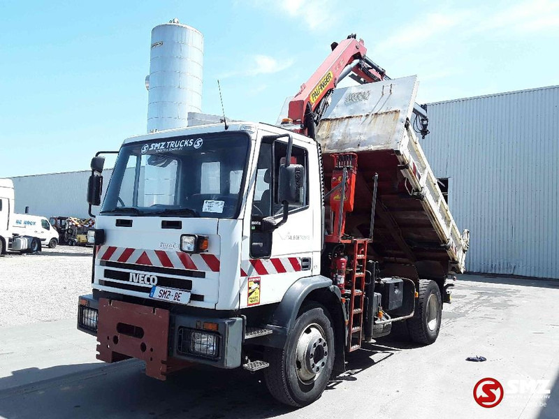 Iveco Eurocargo 150 E 18 120000km manual pump - Kiper, Kamion s kranom: slika Iveco Eurocargo 150 E 18 120000km manual pump - Kiper, Kamion s kranom Iveco Eurocargo 150 E 18 120000km manual pump - Kiper, Kamion s kranom: slika Iveco Eurocargo 150 E 18 120000km manual pump - Kiper, Kamion s kranom