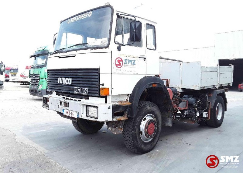 Iveco Magirus 190.32 4x4 tractor french -francais - Kamion s otvorenim sandukom: slika Iveco Magirus 190.32 4x4 tractor french -francais - Kamion s otvorenim sandukom Iveco Magirus 190.32 4x4 tractor french -francais - Kamion s otvorenim sandukom: slika Iveco Magirus 190.32 4x4 tractor french -francais - Kamion s otvorenim sandukom