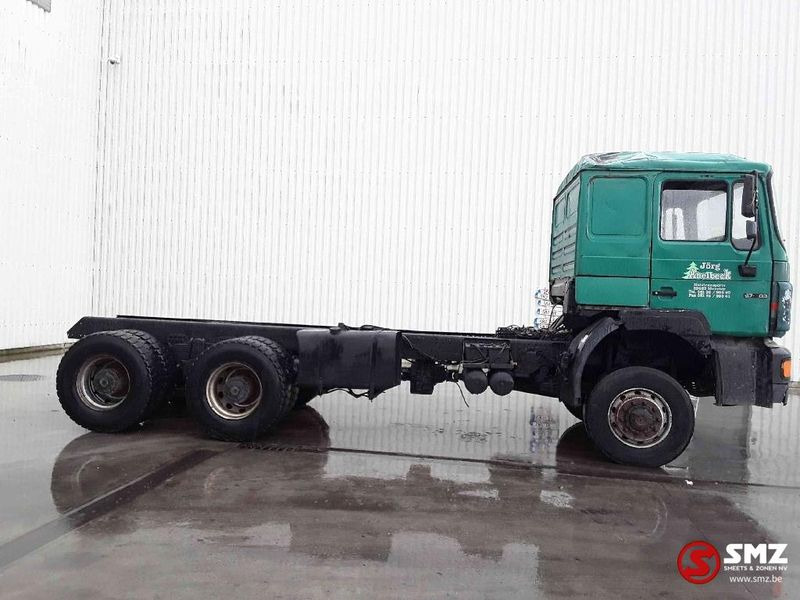 MAN 27.403 6x6 - Kamion-šasija: slika MAN 27.403 6x6 - Kamion-šasija MAN 27.403 6x6 - Kamion-šasija: slika MAN 27.403 6x6 - Kamion-šasija