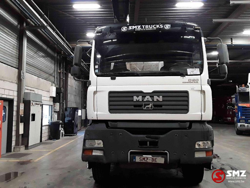 MAN TGA 26.390 6x4 manual - Kamion s otvorenim sandukom: slika MAN TGA 26.390 6x4 manual - Kamion s otvorenim sandukom MAN TGA 26.390 6x4 manual - Kamion s otvorenim sandukom: slika MAN TGA 26.390 6x4 manual - Kamion s otvorenim sandukom