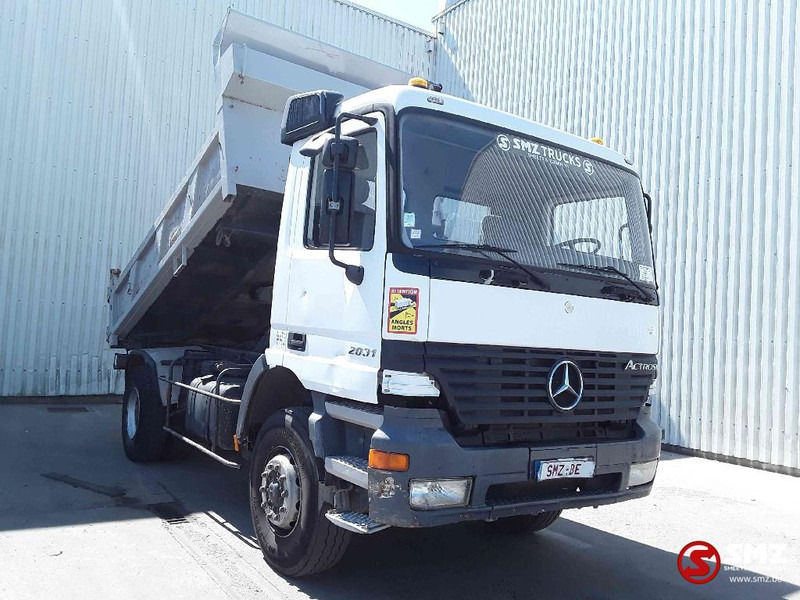 Mercedes-Benz Actros 2031 Lames manual - Kiper: slika Mercedes-Benz Actros 2031 Lames manual - Kiper Mercedes-Benz Actros 2031 Lames manual - Kiper: slika Mercedes-Benz Actros 2031 Lames manual - Kiper