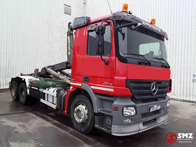 Mercedes-Benz Actros 2644 6x4 lames zps - Transporter kontejnera/ Kamion s izmjenjivim sanducima: slika Mercedes-Benz Actros 2644 6x4 lames zps - Transporter kontejnera/ Kamion s izmjenjivim sanducima Mercedes-Benz Actros 2644 6x4 lames zps - Transporter kontejnera/ Kamion s izmjenjivim sanducima: slika Mercedes-Benz Actros 2644 6x4 lames zps - Transporter kontejnera/ Kamion s izmjenjivim sanducima