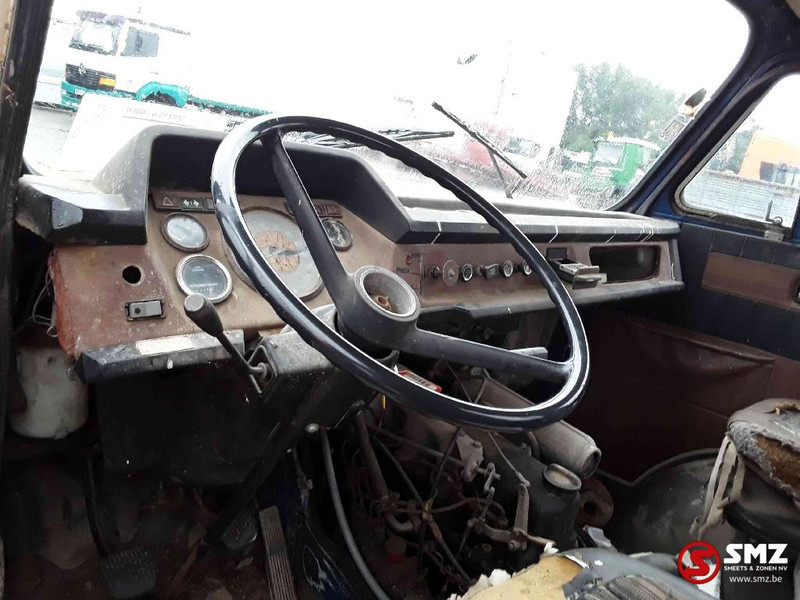 Kamion s otvorenim sandukom Mercedes-Benz: slika Kamion s otvorenim sandukom Mercedes-Benz Kamion s otvorenim sandukom Mercedes-Benz: slika Kamion s otvorenim sandukom Mercedes-Benz