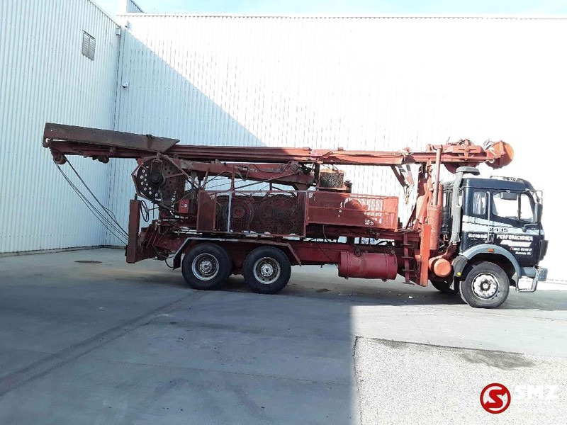 Mercedes-Benz SK 2435 300M waterdrill Foreuse eau - Platforma za bušenje, Kamion: slika Mercedes-Benz SK 2435 300M waterdrill Foreuse eau - Platforma za bušenje, Kamion Mercedes-Benz SK 2435 300M waterdrill Foreuse eau - Platforma za bušenje, Kamion: slika Mercedes-Benz SK 2435 300M waterdrill Foreuse eau - Platforma za bušenje, Kamion