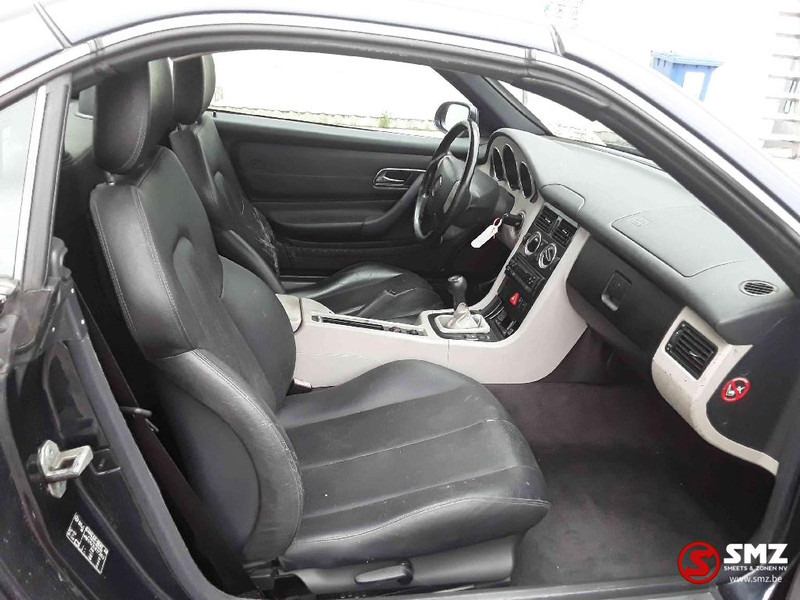 Automobil Mercedes-Benz SLK SLK200: slika Automobil Mercedes-Benz SLK SLK200 Automobil Mercedes-Benz SLK SLK200: slika Automobil Mercedes-Benz SLK SLK200