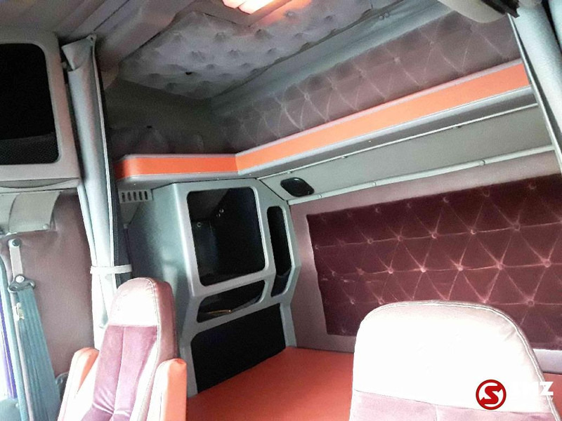 Tegljač International CUMMINS 480 PK: slika Tegljač International CUMMINS 480 PK