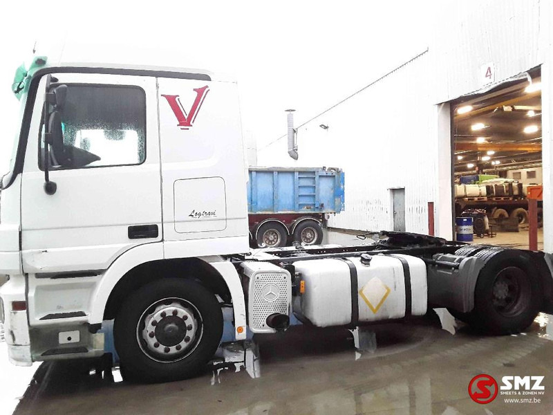 Mercedes-Benz Actros 1841 3 pedales - Tegljač: slika Mercedes-Benz Actros 1841 3 pedales - Tegljač Mercedes-Benz Actros 1841 3 pedales - Tegljač: slika Mercedes-Benz Actros 1841 3 pedales - Tegljač