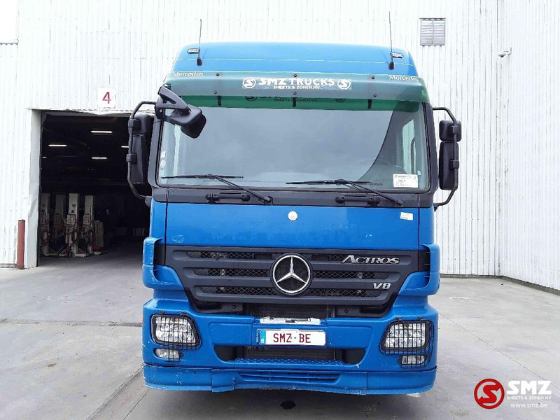 Mercedes-Benz Actros 1851 mega 3 pedals - Tegljač: slika Mercedes-Benz Actros 1851 mega 3 pedals - Tegljač Mercedes-Benz Actros 1851 mega 3 pedals - Tegljač: slika Mercedes-Benz Actros 1851 mega 3 pedals - Tegljač