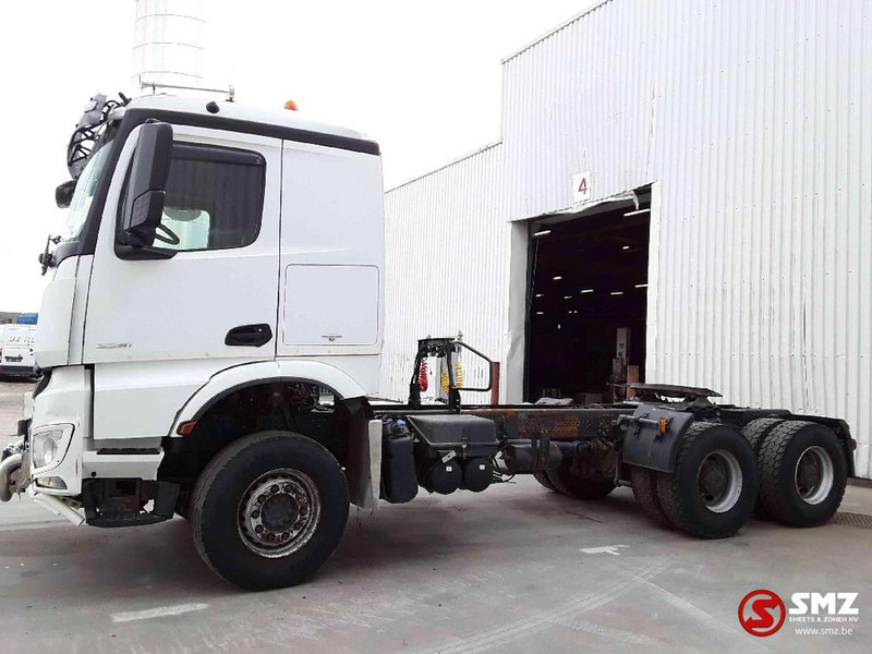 Mercedes-Benz Arocs 3351 lames steel - Tegljač: slika Mercedes-Benz Arocs 3351 lames steel - Tegljač Mercedes-Benz Arocs 3351 lames steel - Tegljač: slika Mercedes-Benz Arocs 3351 lames steel - Tegljač