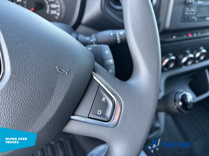 Novi Mali kombi Renault Master 135 L3H2 Parkeersensoren + Cruise control: slika Novi Mali kombi Renault Master 135 L3H2 Parkeersensoren + Cruise control