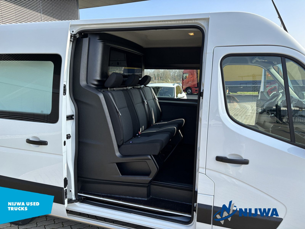 Furgon, Dostavno vozilo s dvostrukom kabinom Renault Master T35 150 L2H2 Dubbele Cabine Kasten: slika Furgon, Dostavno vozilo s dvostrukom kabinom Renault Master T35 150 L2H2 Dubbele Cabine Kasten