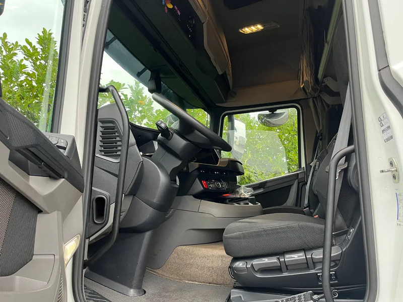 DAF XF 480 FT Euro6 Intarder - Tegljač: slika DAF XF 480 FT Euro6 Intarder - Tegljač DAF XF 480 FT Euro6 Intarder - Tegljač: slika DAF XF 480 FT Euro6 Intarder - Tegljač