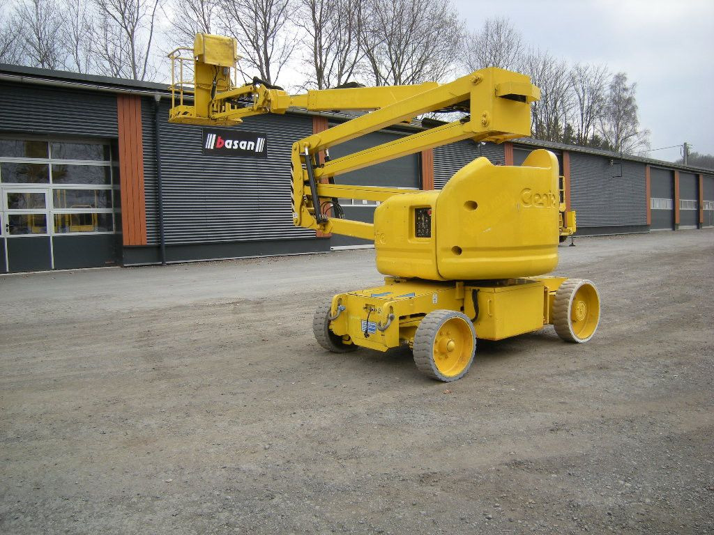 Genie Arbeitsbühne Genie Z 40/23NRJ, 12,5 m - Podizna platforma montirana na kamion: slika Genie Arbeitsbühne Genie Z 40/23NRJ, 12,5 m - Podizna platforma montirana na kamion Genie Arbeitsbühne Genie Z 40/23NRJ, 12,5 m - Podizna platforma montirana na kamion: slika Genie Arbeitsbühne Genie Z 40/23NRJ, 12,5 m - Podizna platforma montirana na kamion
