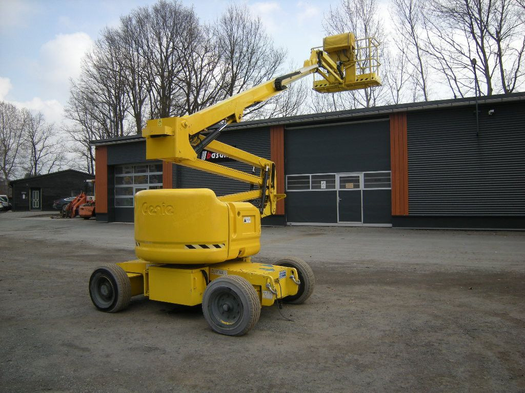 Genie Arbeitsbühne Genie Z 45/25 J, 15,8 m - Podizna platforma montirana na kamion: slika Genie Arbeitsbühne Genie Z 45/25 J, 15,8 m - Podizna platforma montirana na kamion Genie Arbeitsbühne Genie Z 45/25 J, 15,8 m - Podizna platforma montirana na kamion: slika Genie Arbeitsbühne Genie Z 45/25 J, 15,8 m - Podizna platforma montirana na kamion