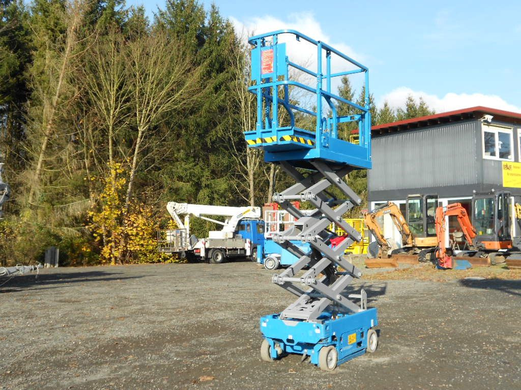 Genie GS 1330, Scherenarbeitsbühne Genie 5,9 m - Škarasta podizna platforma: slika Genie GS 1330, Scherenarbeitsbühne Genie 5,9 m - Škarasta podizna platforma Genie GS 1330, Scherenarbeitsbühne Genie 5,9 m - Škarasta podizna platforma: slika Genie GS 1330, Scherenarbeitsbühne Genie 5,9 m - Škarasta podizna platforma