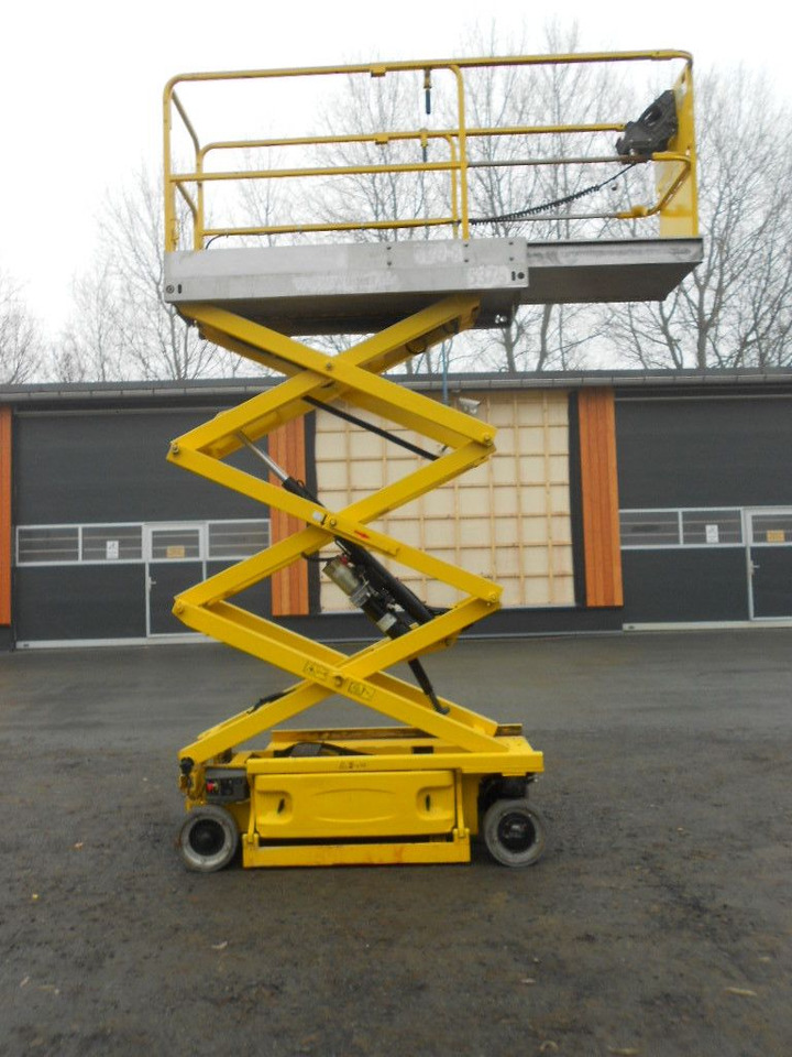 JLG 1930 ES, Scherenarbeitsbühne AH 8 m - Podizna platforma montirana na kamion: slika JLG 1930 ES, Scherenarbeitsbühne AH 8 m - Podizna platforma montirana na kamion JLG 1930 ES, Scherenarbeitsbühne AH 8 m - Podizna platforma montirana na kamion: slika JLG 1930 ES, Scherenarbeitsbühne AH 8 m - Podizna platforma montirana na kamion