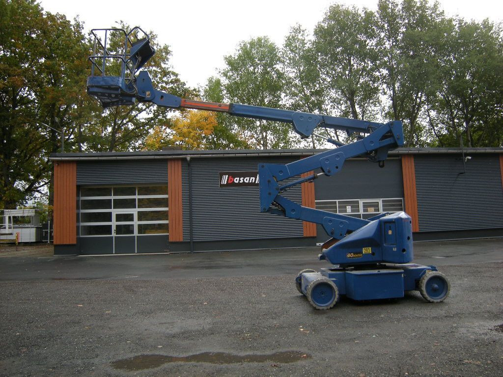 JLG N40E Gelenkteleskoparbeitsbühne 14 m - Podizna platforma montirana na kamion: slika JLG N40E Gelenkteleskoparbeitsbühne 14 m - Podizna platforma montirana na kamion JLG N40E Gelenkteleskoparbeitsbühne 14 m - Podizna platforma montirana na kamion: slika JLG N40E Gelenkteleskoparbeitsbühne 14 m - Podizna platforma montirana na kamion