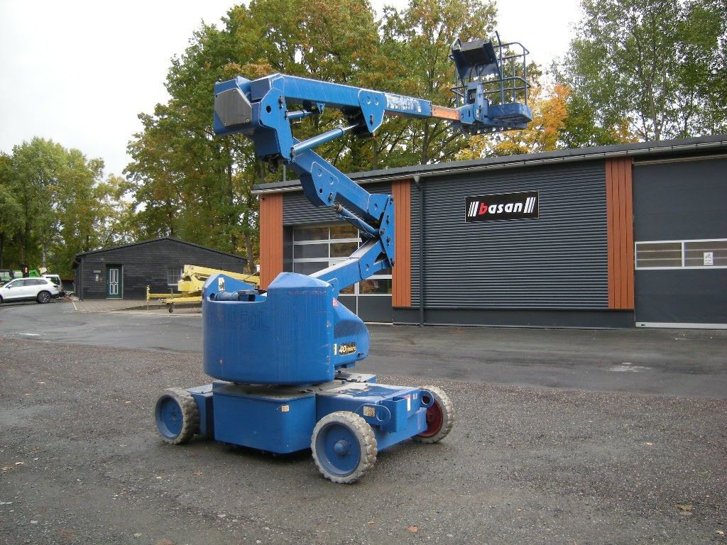 JLG N40E Gelenkteleskoparbeitsbühne 14 m - Podizna platforma montirana na kamion: slika JLG N40E Gelenkteleskoparbeitsbühne 14 m - Podizna platforma montirana na kamion JLG N40E Gelenkteleskoparbeitsbühne 14 m - Podizna platforma montirana na kamion: slika JLG N40E Gelenkteleskoparbeitsbühne 14 m - Podizna platforma montirana na kamion