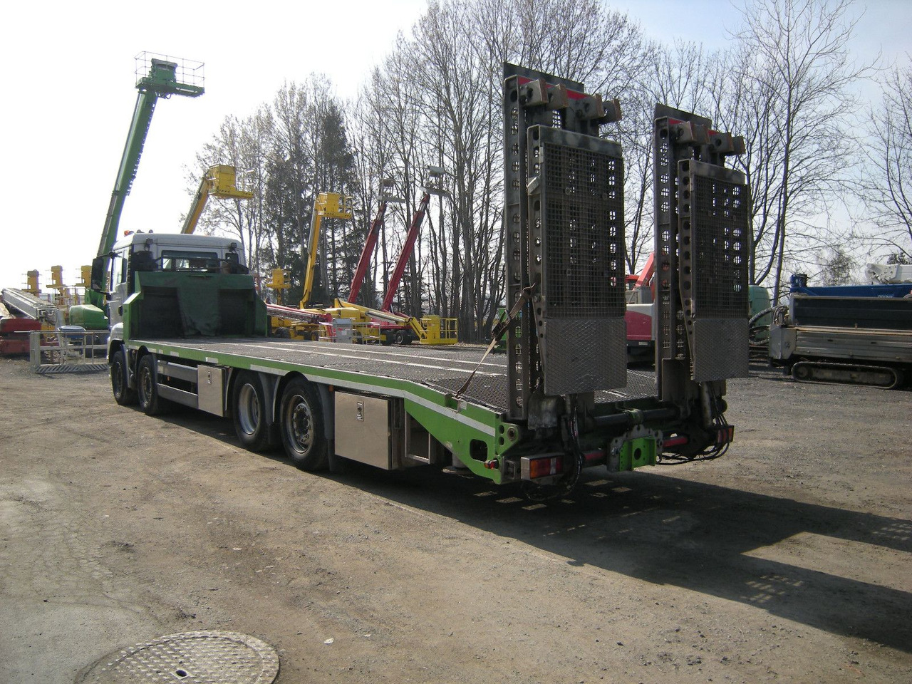 MAN 35.400, Zanner Plateau, Rampen, Winde - Kamion za vuču: slika MAN 35.400, Zanner Plateau, Rampen, Winde - Kamion za vuču MAN 35.400, Zanner Plateau, Rampen, Winde - Kamion za vuču: slika MAN 35.400, Zanner Plateau, Rampen, Winde - Kamion za vuču