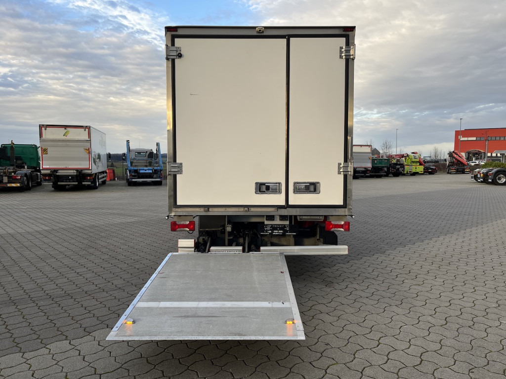 Iveco 70C18 Daily Kühlkoffer mit Ladebordwand Konvekta - Dostavno vozilo: slika Iveco 70C18 Daily Kühlkoffer mit Ladebordwand Konvekta - Dostavno vozilo Iveco 70C18 Daily Kühlkoffer mit Ladebordwand Konvekta - Dostavno vozilo: slika Iveco 70C18 Daily Kühlkoffer mit Ladebordwand Konvekta - Dostavno vozilo