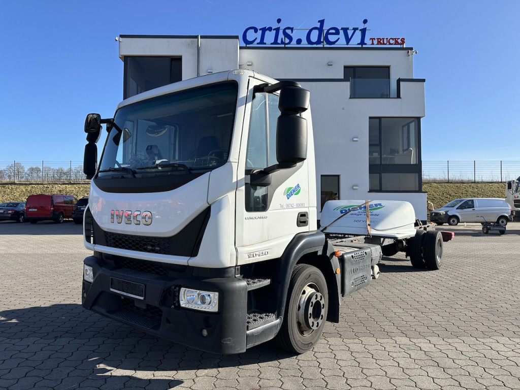 Iveco 120E25 Eurocargo 4x2 Fahrgestell - Kamion sandučar: slika Iveco 120E25 Eurocargo 4x2 Fahrgestell - Kamion sandučar Iveco 120E25 Eurocargo 4x2 Fahrgestell - Kamion sandučar: slika Iveco 120E25 Eurocargo 4x2 Fahrgestell - Kamion sandučar