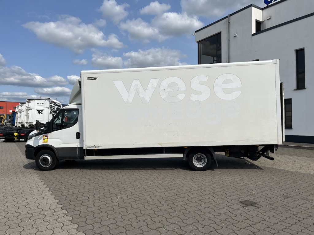 Iveco 70C18 Daily Koffer mit Ladebordwand - Dostavno vozilo sa zatvorenim sandukom: slika Iveco 70C18 Daily Koffer mit Ladebordwand - Dostavno vozilo sa zatvorenim sandukom Iveco 70C18 Daily Koffer mit Ladebordwand - Dostavno vozilo sa zatvorenim sandukom: slika Iveco 70C18 Daily Koffer mit Ladebordwand - Dostavno vozilo sa zatvorenim sandukom