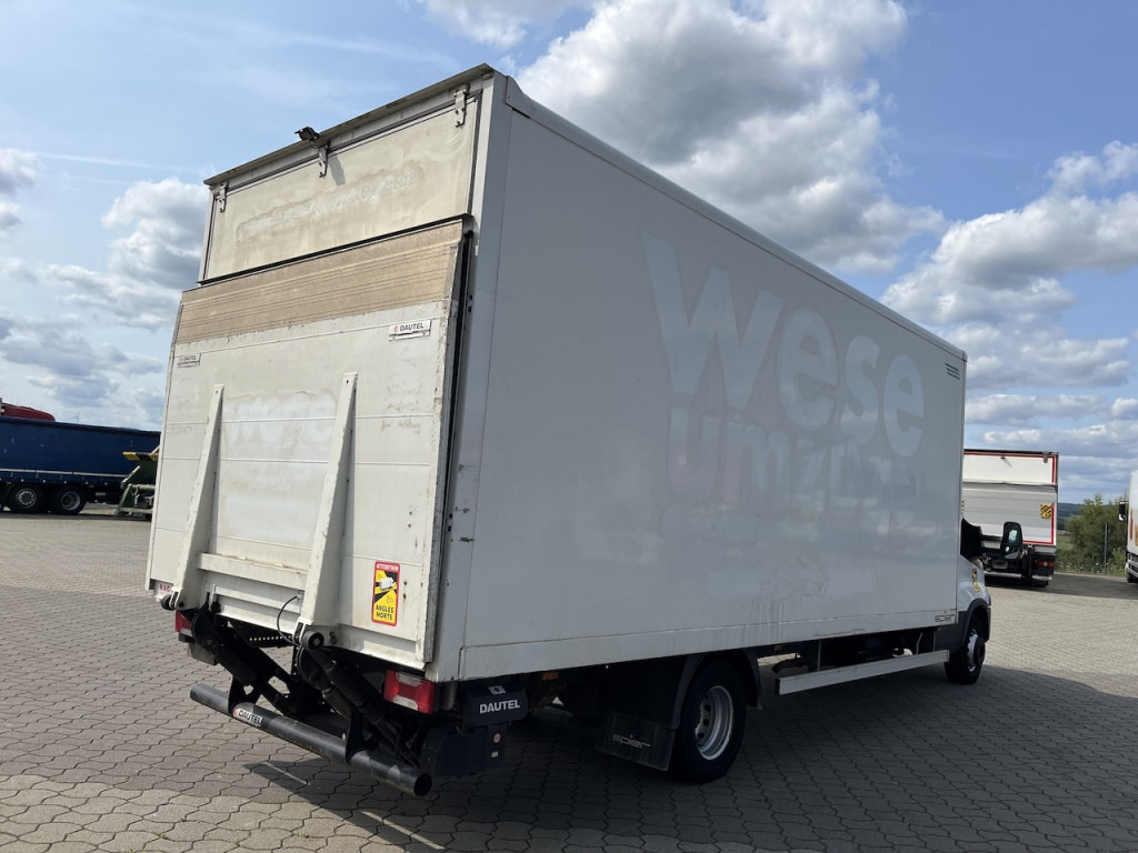 Iveco 70C18 Daily Koffer mit Ladebordwand - Dostavno vozilo sa zatvorenim sandukom: slika Iveco 70C18 Daily Koffer mit Ladebordwand - Dostavno vozilo sa zatvorenim sandukom Iveco 70C18 Daily Koffer mit Ladebordwand - Dostavno vozilo sa zatvorenim sandukom: slika Iveco 70C18 Daily Koffer mit Ladebordwand - Dostavno vozilo sa zatvorenim sandukom