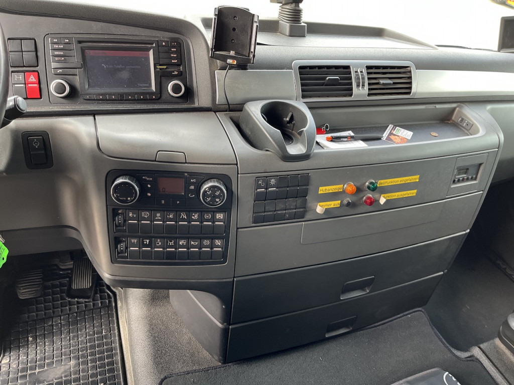 MAN TGX 26.480 6x2 Atlas 145.2 Kran Baustoff AHK - Kamion s otvorenim sandukom, Kamion s kranom: slika MAN TGX 26.480 6x2 Atlas 145.2 Kran Baustoff AHK - Kamion s otvorenim sandukom, Kamion s kranom MAN TGX 26.480 6x2 Atlas 145.2 Kran Baustoff AHK - Kamion s otvorenim sandukom, Kamion s kranom: slika MAN TGX 26.480 6x2 Atlas 145.2 Kran Baustoff AHK - Kamion s otvorenim sandukom, Kamion s kranom
