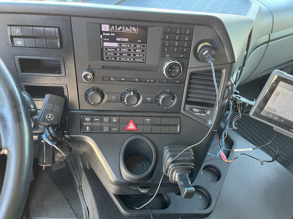 Mercedes-Benz Antos 1840 4x4 HAD LBW Kühlung Flüssigstickstoff - Kamion hladnjača: slika Mercedes-Benz Antos 1840 4x4 HAD LBW Kühlung Flüssigstickstoff - Kamion hladnjača Mercedes-Benz Antos 1840 4x4 HAD LBW Kühlung Flüssigstickstoff - Kamion hladnjača: slika Mercedes-Benz Antos 1840 4x4 HAD LBW Kühlung Flüssigstickstoff - Kamion hladnjača
