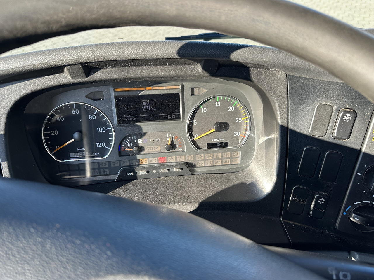 Mercedes-Benz Atego 1529 4x2 Atlas 57.3-A2 Kadaverkipper - Kamion s kranom, Kiper: slika Mercedes-Benz Atego 1529 4x2 Atlas 57.3-A2 Kadaverkipper - Kamion s kranom, Kiper Mercedes-Benz Atego 1529 4x2 Atlas 57.3-A2 Kadaverkipper - Kamion s kranom, Kiper: slika Mercedes-Benz Atego 1529 4x2 Atlas 57.3-A2 Kadaverkipper - Kamion s kranom, Kiper